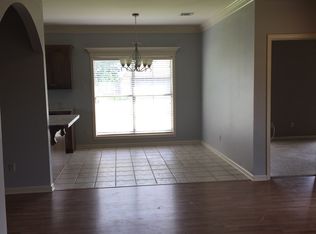 101 Robin Dale Dr, Youngsville, LA 70592