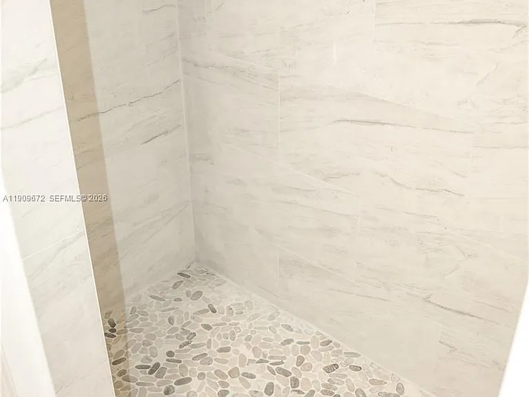 707 N J St — Photo 14