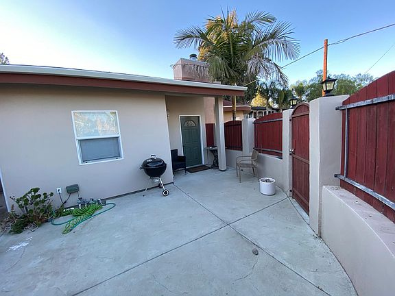 5th image of 5255 Canoga Ave