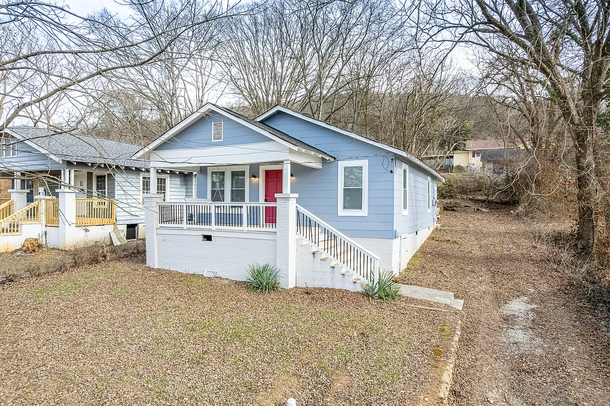 Building Photo - 3402 Dodson Ave
