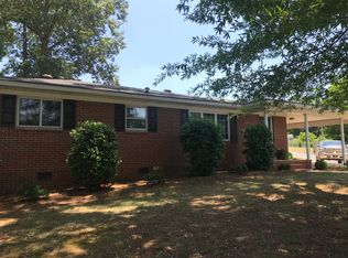 706 Pinecrest Rd, Sylacauga, AL 35150