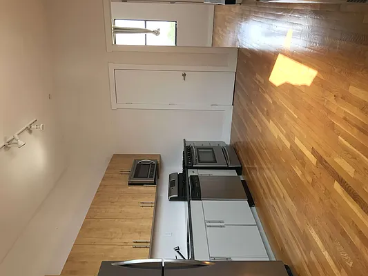 Rented by Manhattan Management LLC | media 26