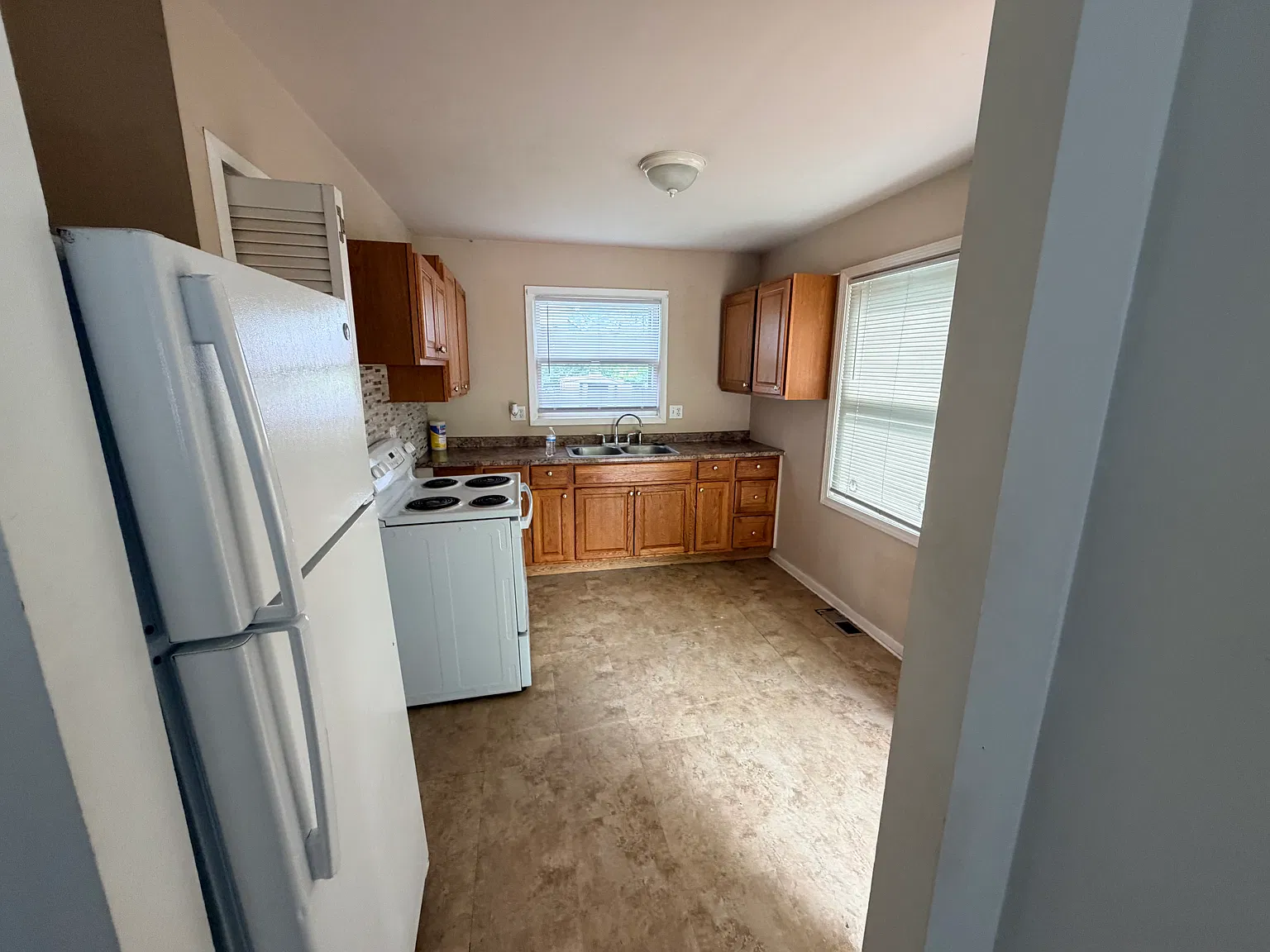 2 bed, 1000 sqft, $1,650 — Photo 4