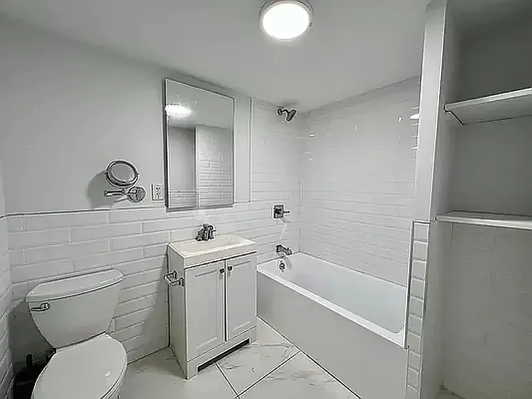 1389 Madison St #1B — Photo 5