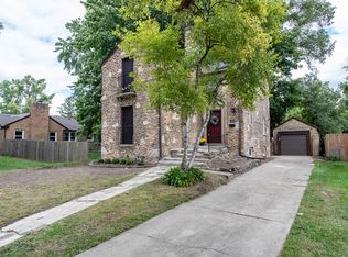 1335 Chestnut St, Waukegan, IL 60085