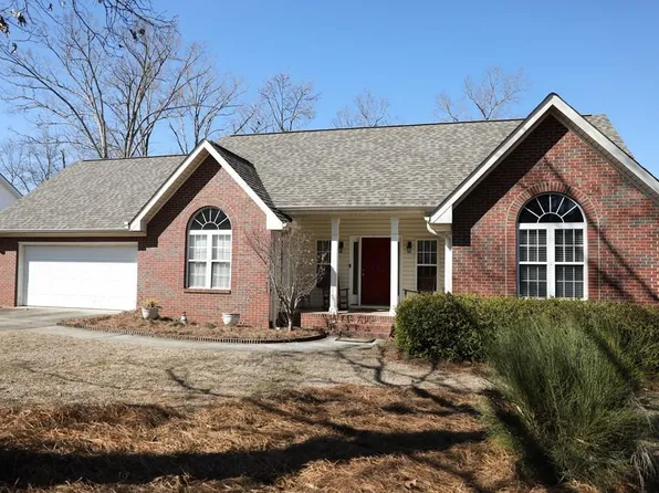 104 Winston Ct W, Greenwood, SC 29649