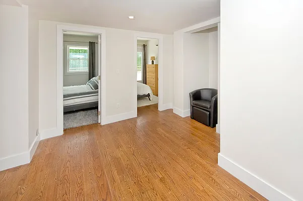 Rented by NOVO | media 37