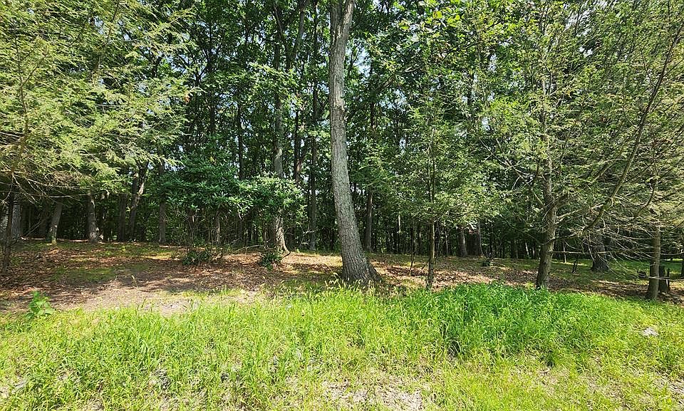 2nd image of 5464 Lee Rd