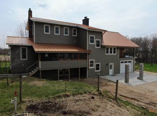 S7439 Gardner Rd, Viroqua, WI 54665