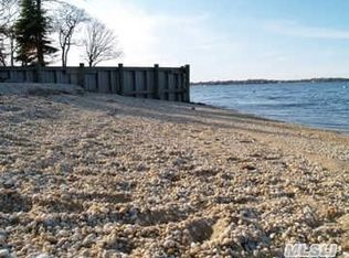 2300 Paradise Shores Rd, Southold, NY 11971