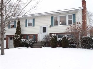 25 Jo Ann Ct, Albany, NY 12205