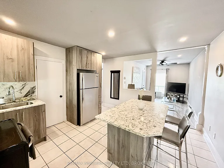 4691 River Rd #6 — Photo 13
