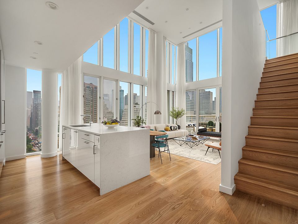 1st image of 301 E 61st St #14A
