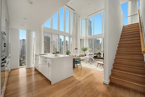 301 E 61st St #14A Photo 1