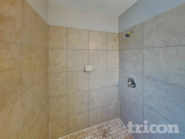 120 Waverly Dr — Photo 11