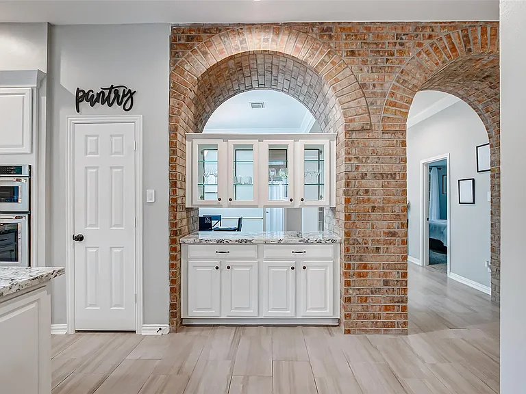 18207 Red Eagle Ct — Photo 12
