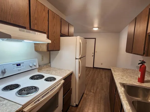 1117 Imperial Circle