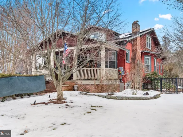 912 Lakeview Ave, Laurel Springs, NJ 08021