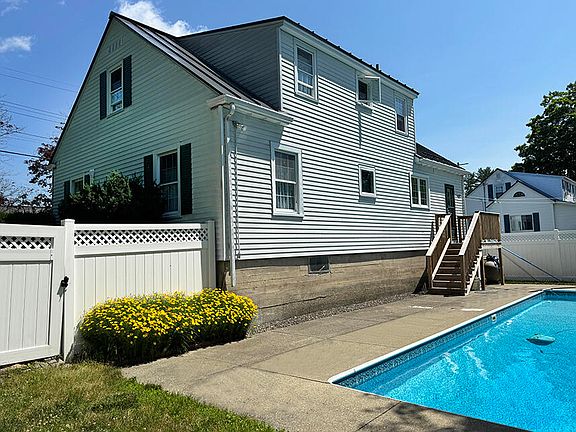 5th image of 52 Mayflower Road