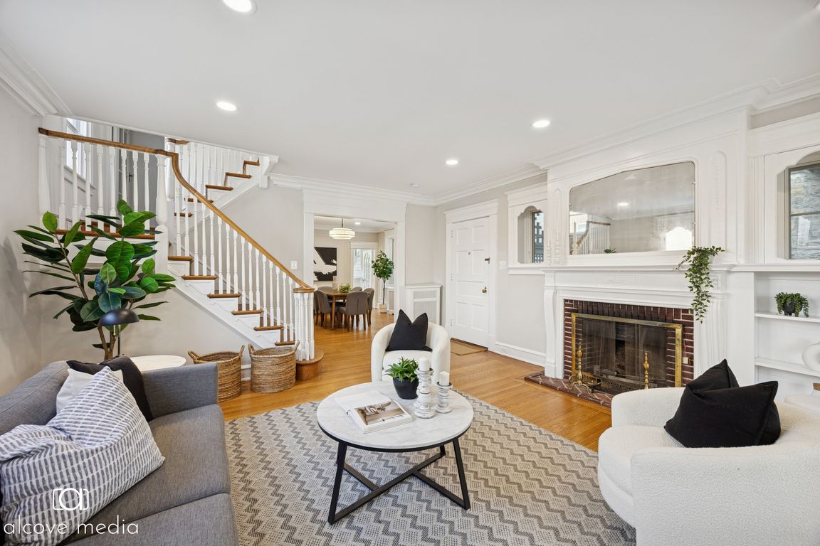 next background image