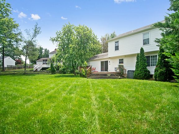 5th image of 10303 Yorktown Ct