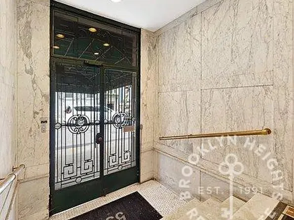 55 Hicks Street image 7 of 8