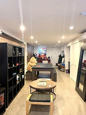 Rented by Bouklis Group | media 21