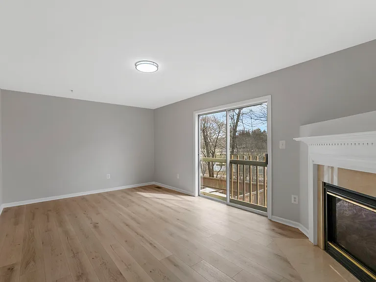 946 Monet Dr — Photo 22