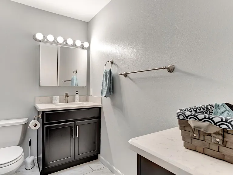 1524 E Broadmor Dr — Photo 34