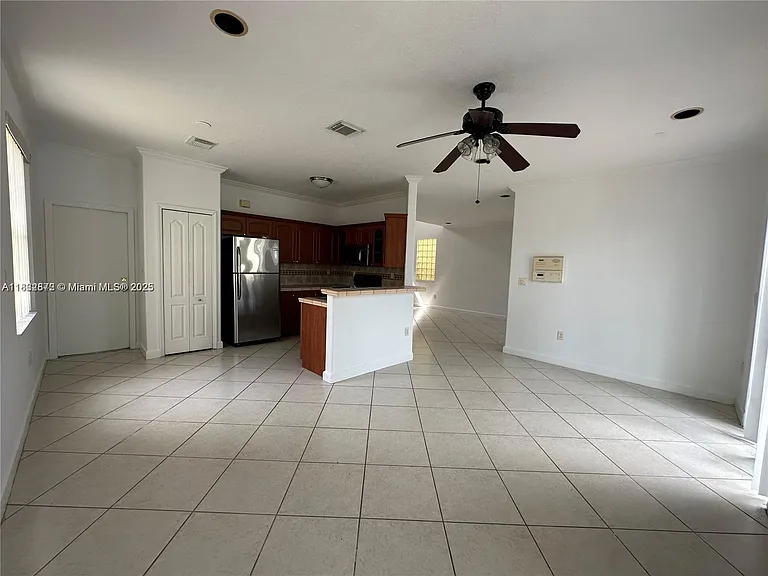 3529 SW 169th Ter — Photo 8