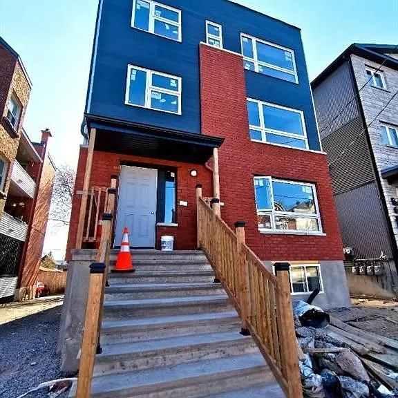 360 Bronson Ave #1 — Photo 1