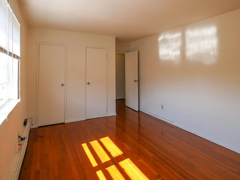NJ apartments close to JFK and EWR airport