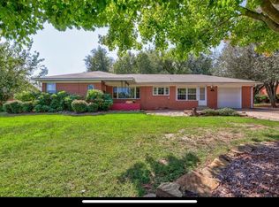 216 E 12th St, Edmond, OK 73034