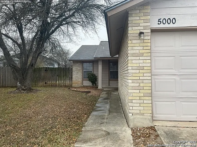 2 bed, 2.0 bath, 919 sqft, $1,225 — Photo 3