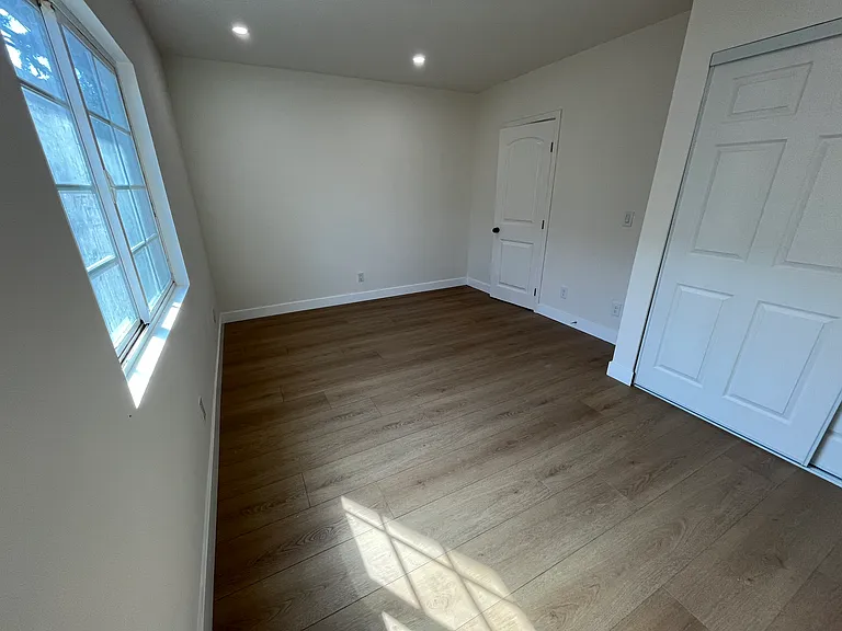 2655 Parkway Dr — Photo 8