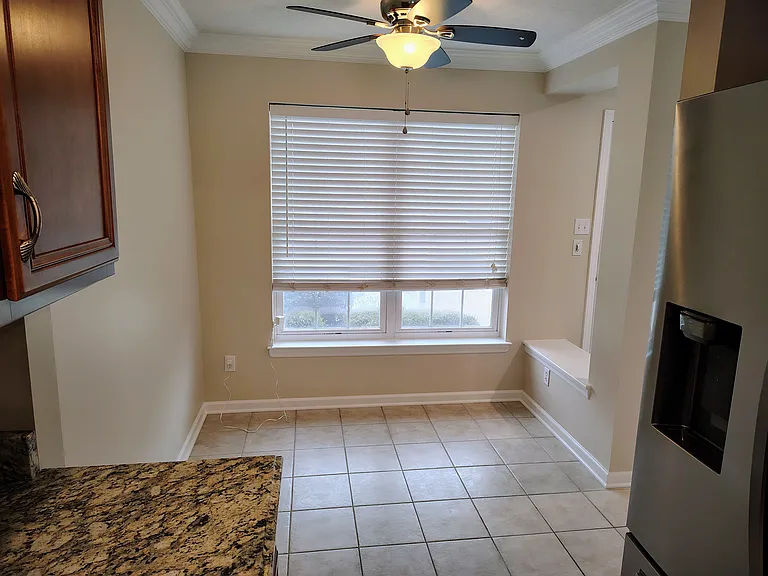 10557 Castle Ln — Photo 9