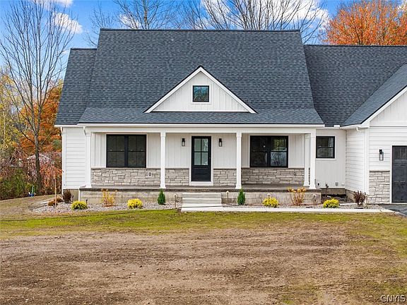 4th image of 110 Stonebrooke Dr