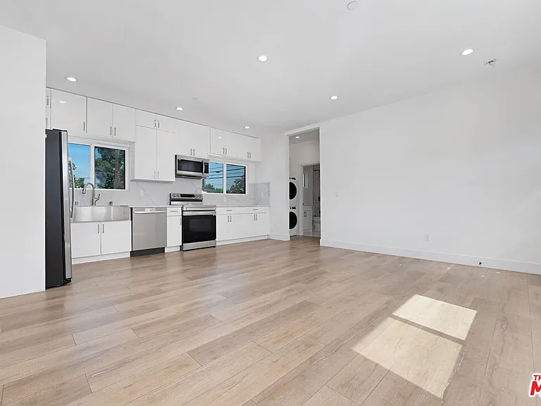 6266 Etiwanda Ave #18254 — Photo 9