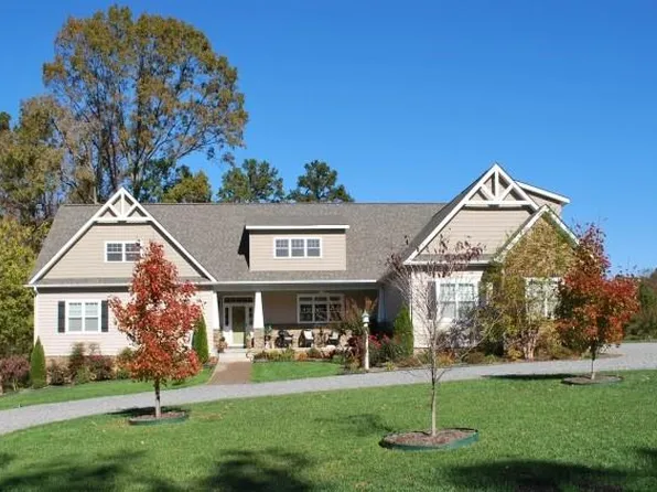 83 Lawsons Dr, Clarksville, VA 23927