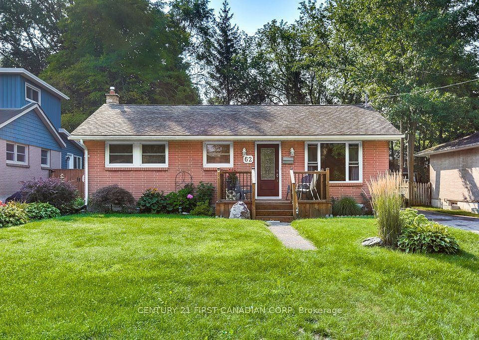 1st image of 62 Thorncrest Cres