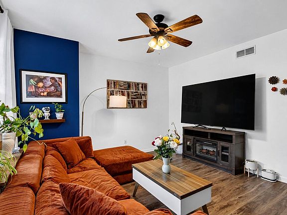 5th image of 10415 Scarlet Oak Dr