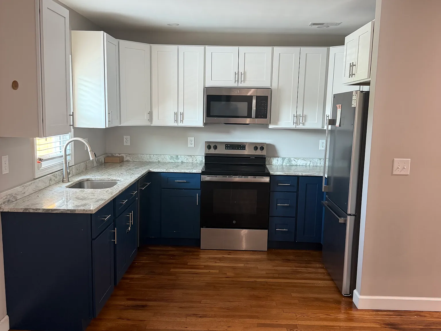 2 bed, 600 sqft, $1,200 — Photo 3