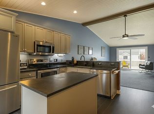 12874 Colebrooke Ct, Holland, MI