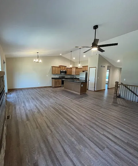 231 Lakeside Dr #231 — Photo 5