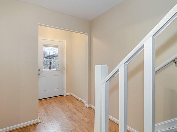3rd image of 5338 Country Club Ln