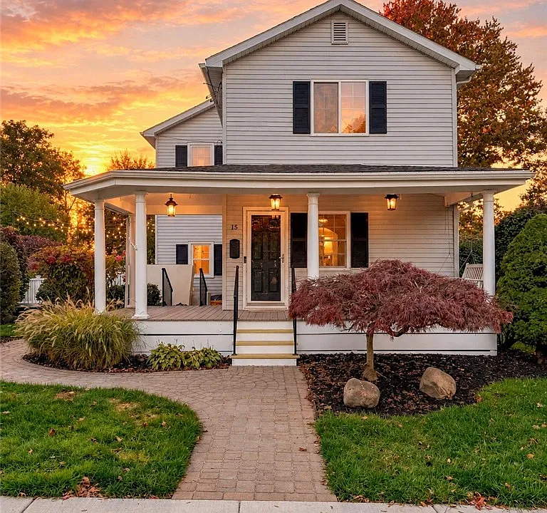 15 Maple St