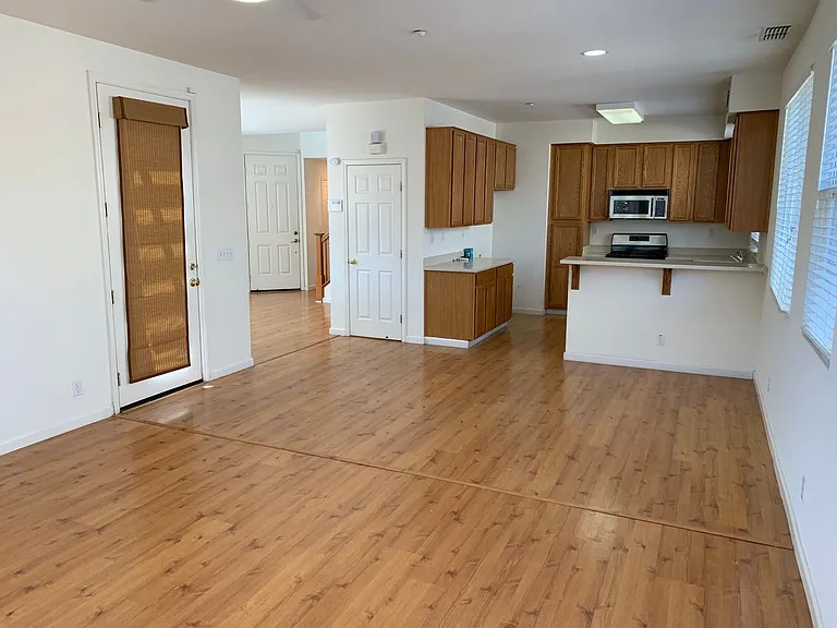 222 Whispering Oaks Ct — Photo 6