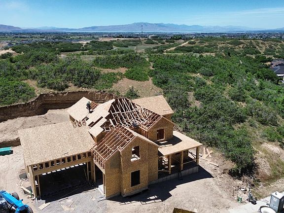 4th image of 3726 Mapleton Estates Rd