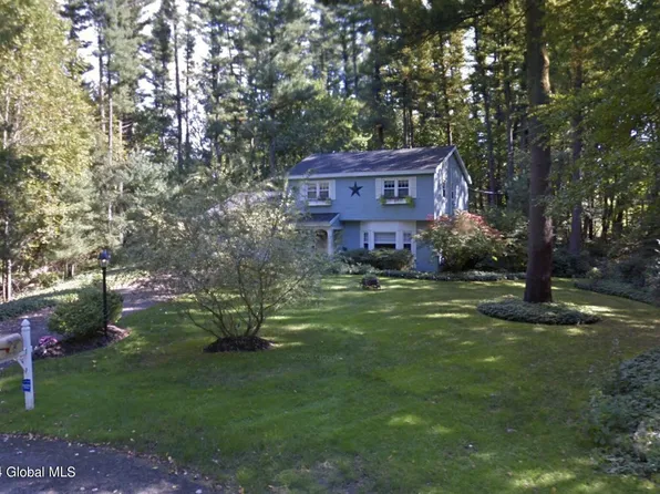 50 Pinewood Road, Guilderland, NY 12084