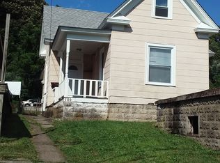 1110 26th St, Huntington, WV 25705